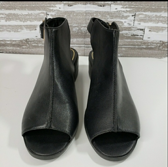 Top Shop Black Open Toe Sandals - Picture 2 of 8